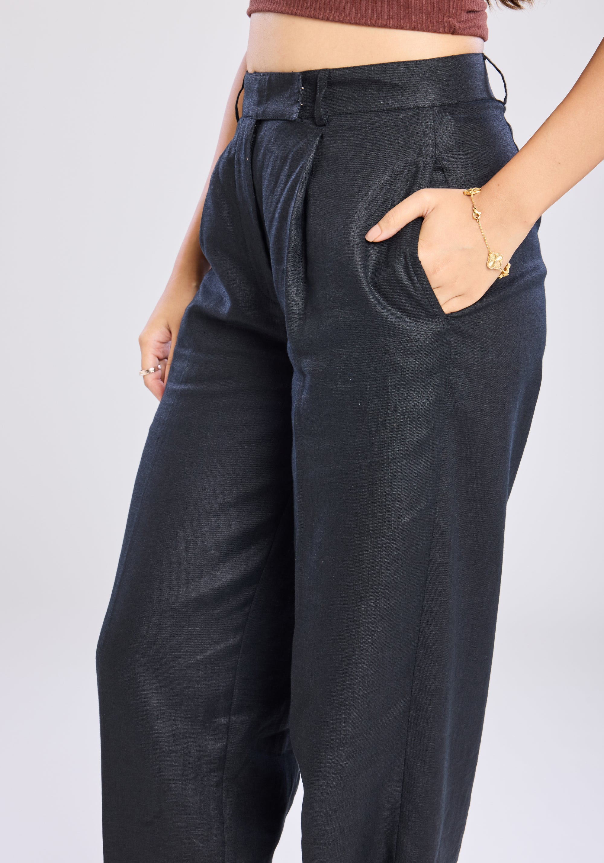 Ms.V Flared Pant